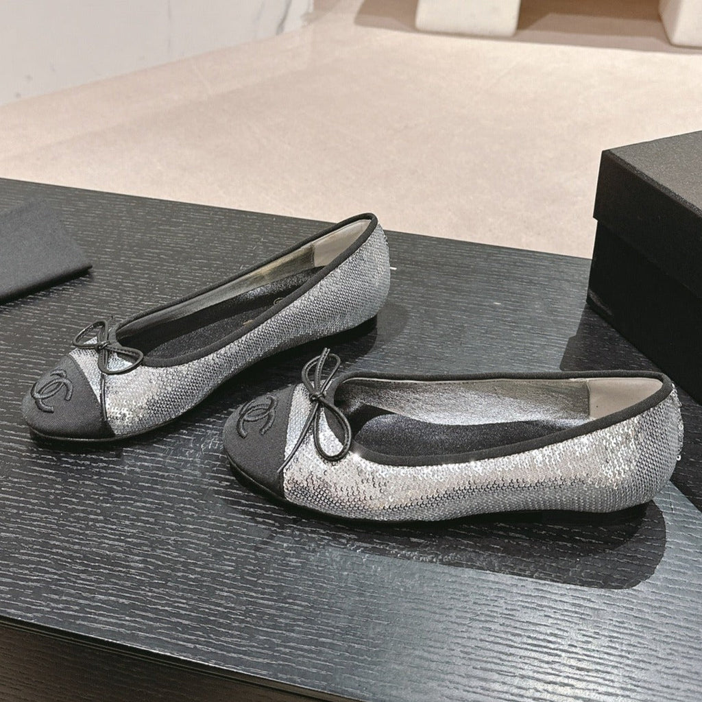 BALLET FLATS IN SILVER GLITTERED TULLE AND BLACK SATIN