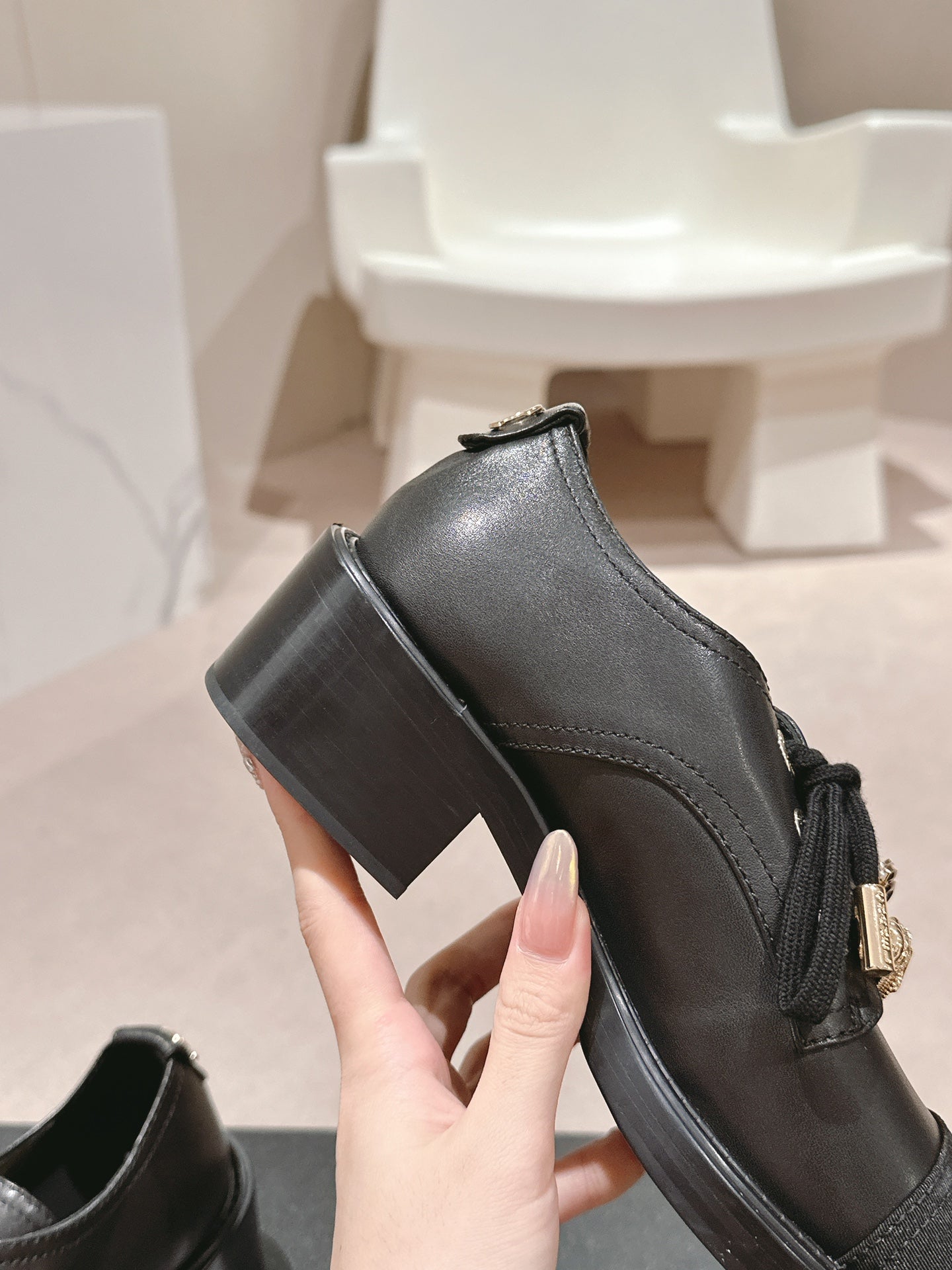 OXFORD SHOES BLACK SHEEPSKIN