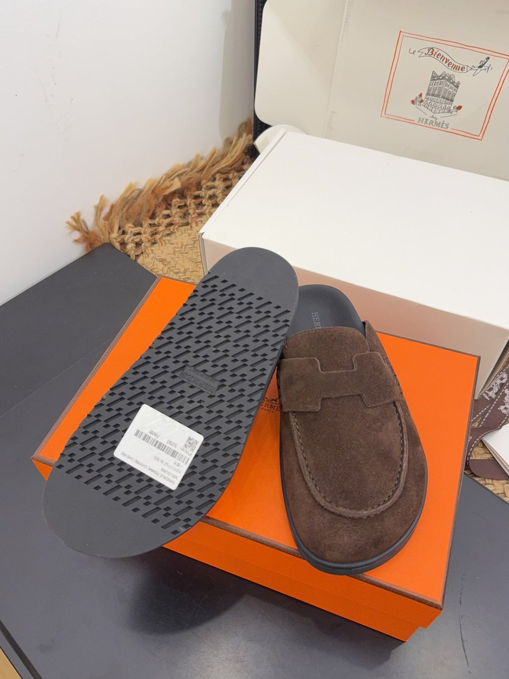 HM 25S MULE IN DARK BROWN SUEDE