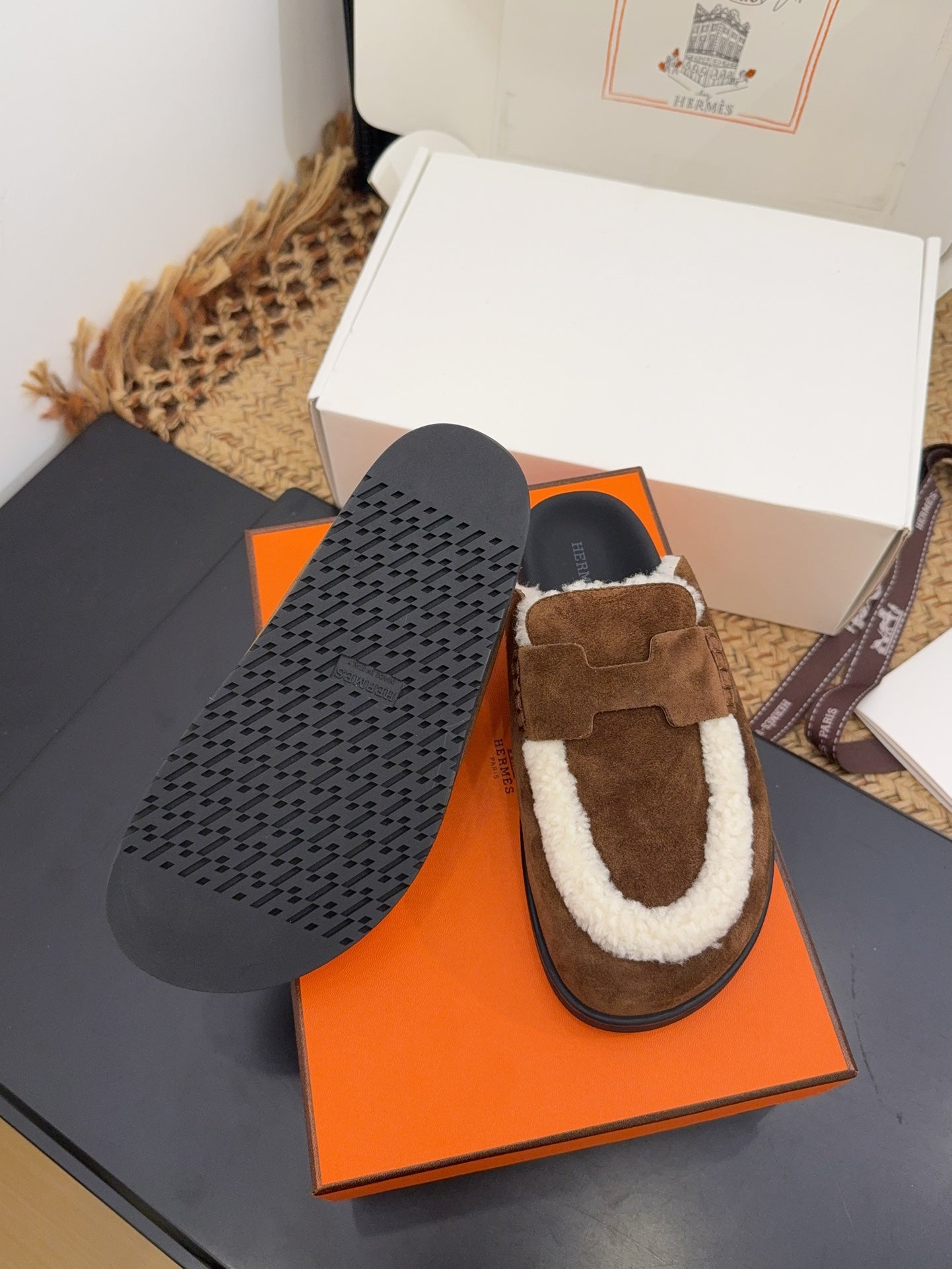 HM 25S MULE IN DARK BROWN SUEDE MIX SHEARLING