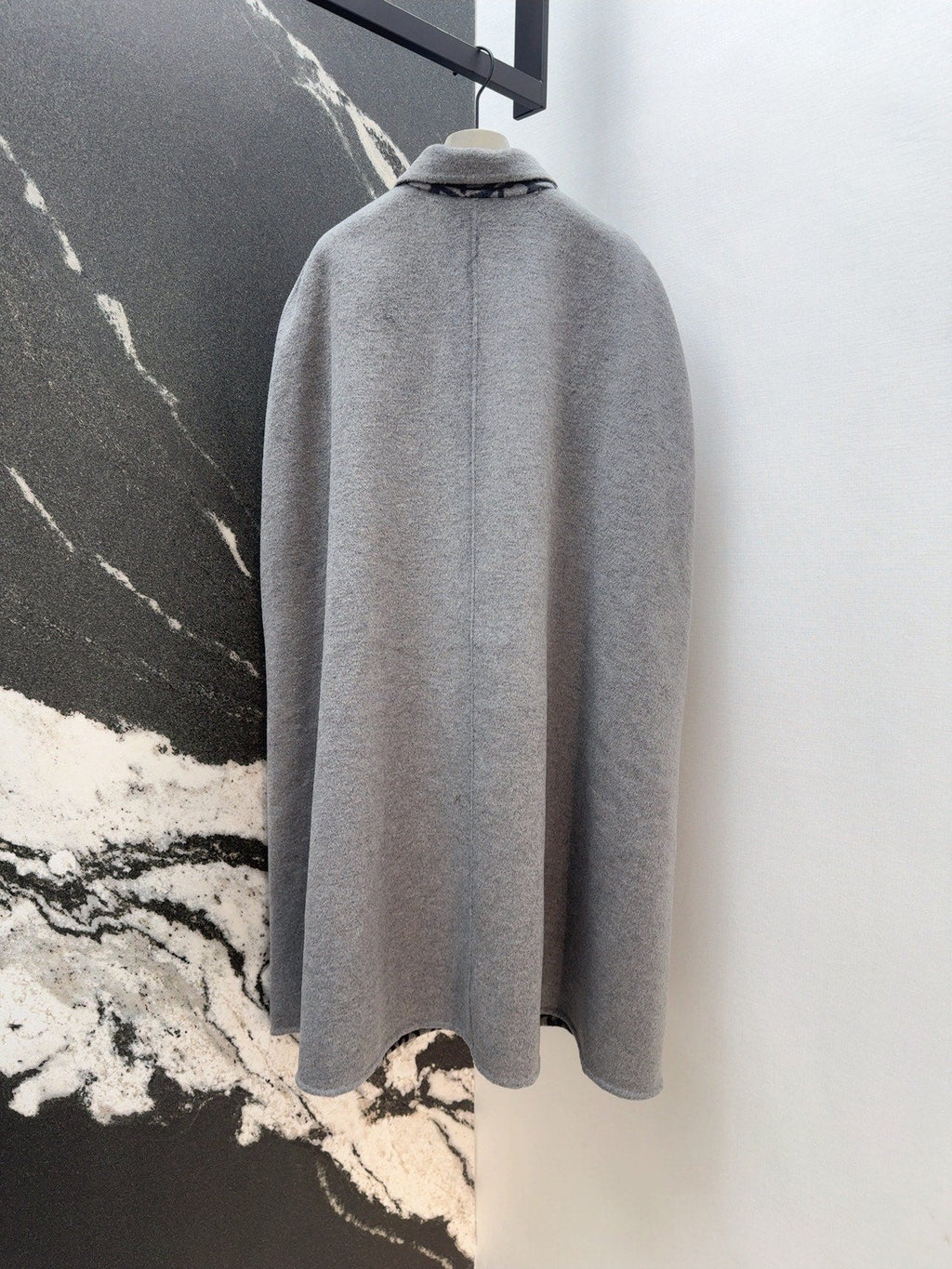 BURBERRY 25S WOOL COAT 327