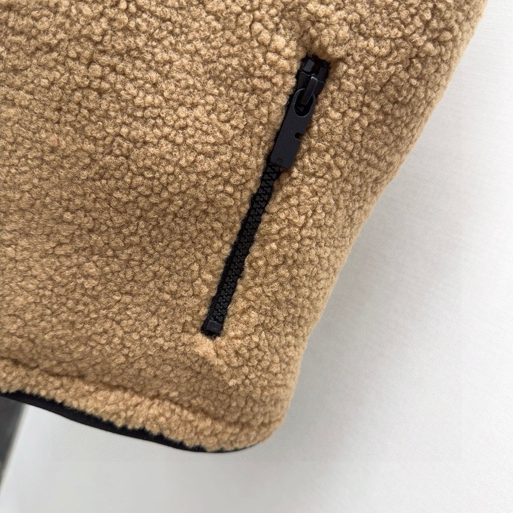 BURBERRY 25S SHEARLING VEST 266