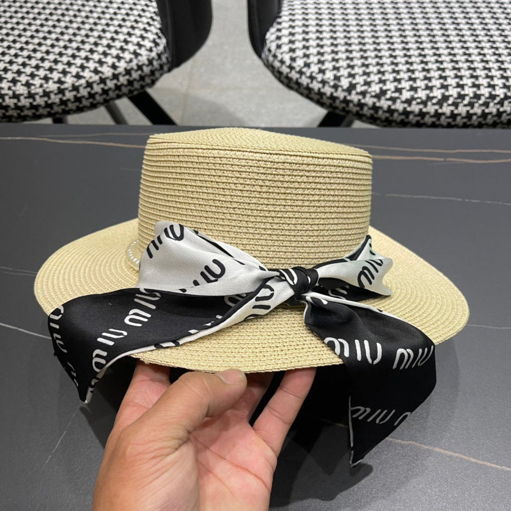 MM SMALL-BRIM STRAW HAT IN LIGHT BEIGE AND PEARL EMBELLISHED