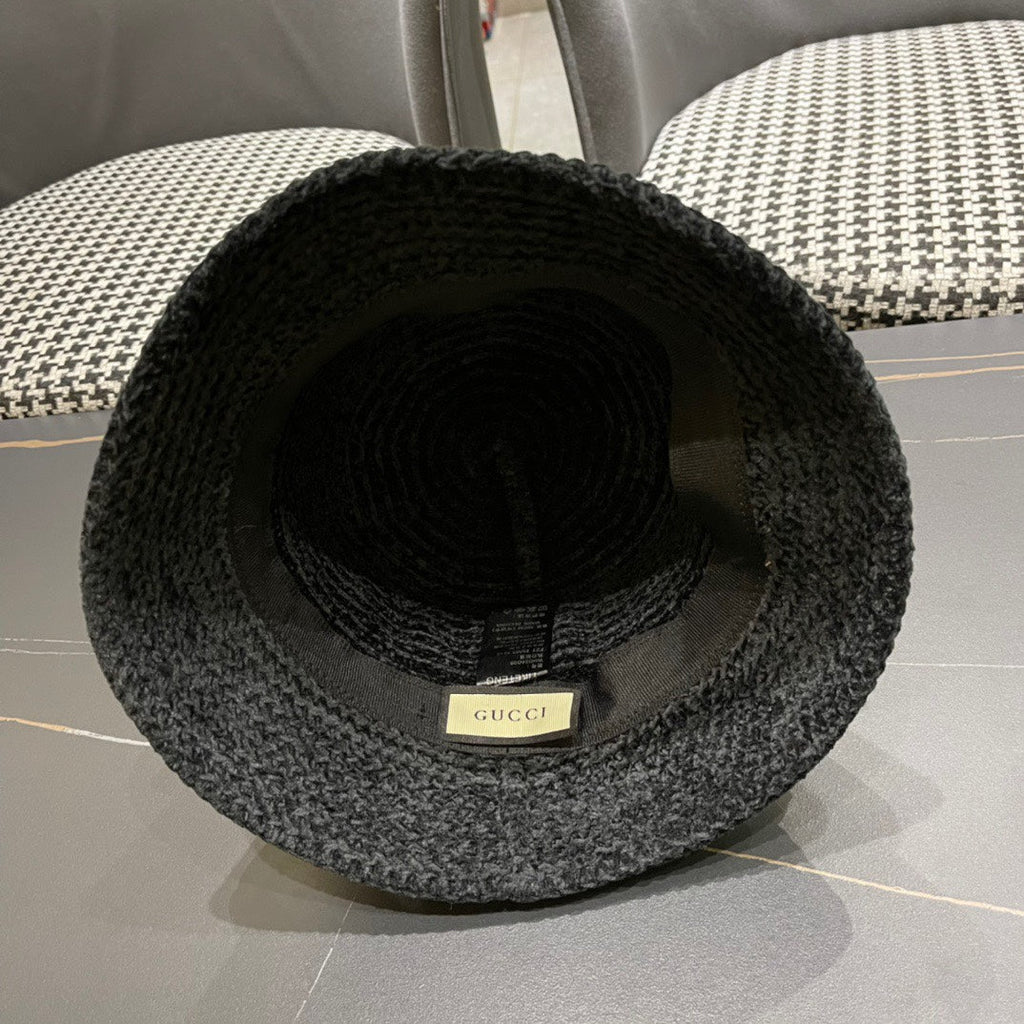 BUCKET HAT IN BLACK WOOL 389114