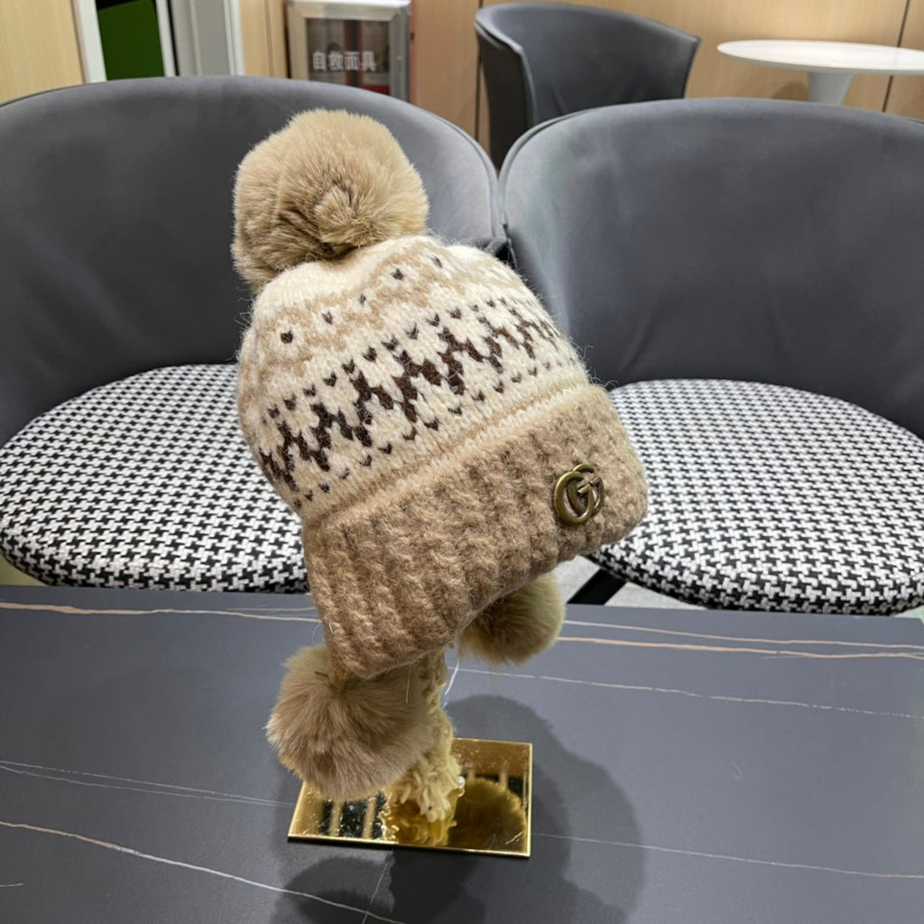 BEANIE HAT IN COLORFUL WOOL 394005