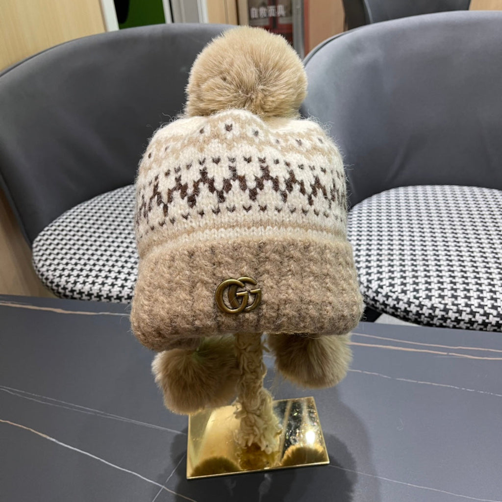 BEANIE HAT IN COLORFUL WOOL 394005