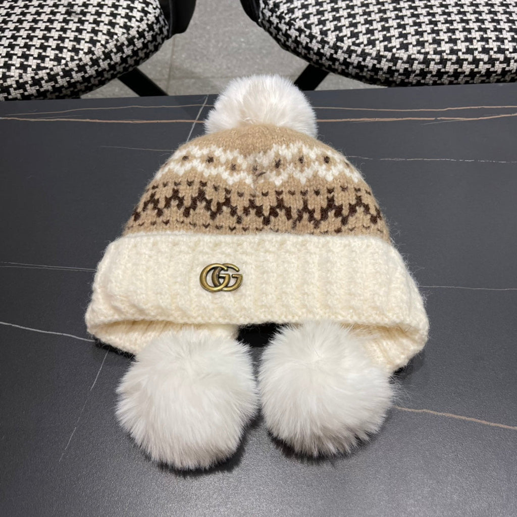 BEANIE HAT IN COLORFUL WOOL 394007