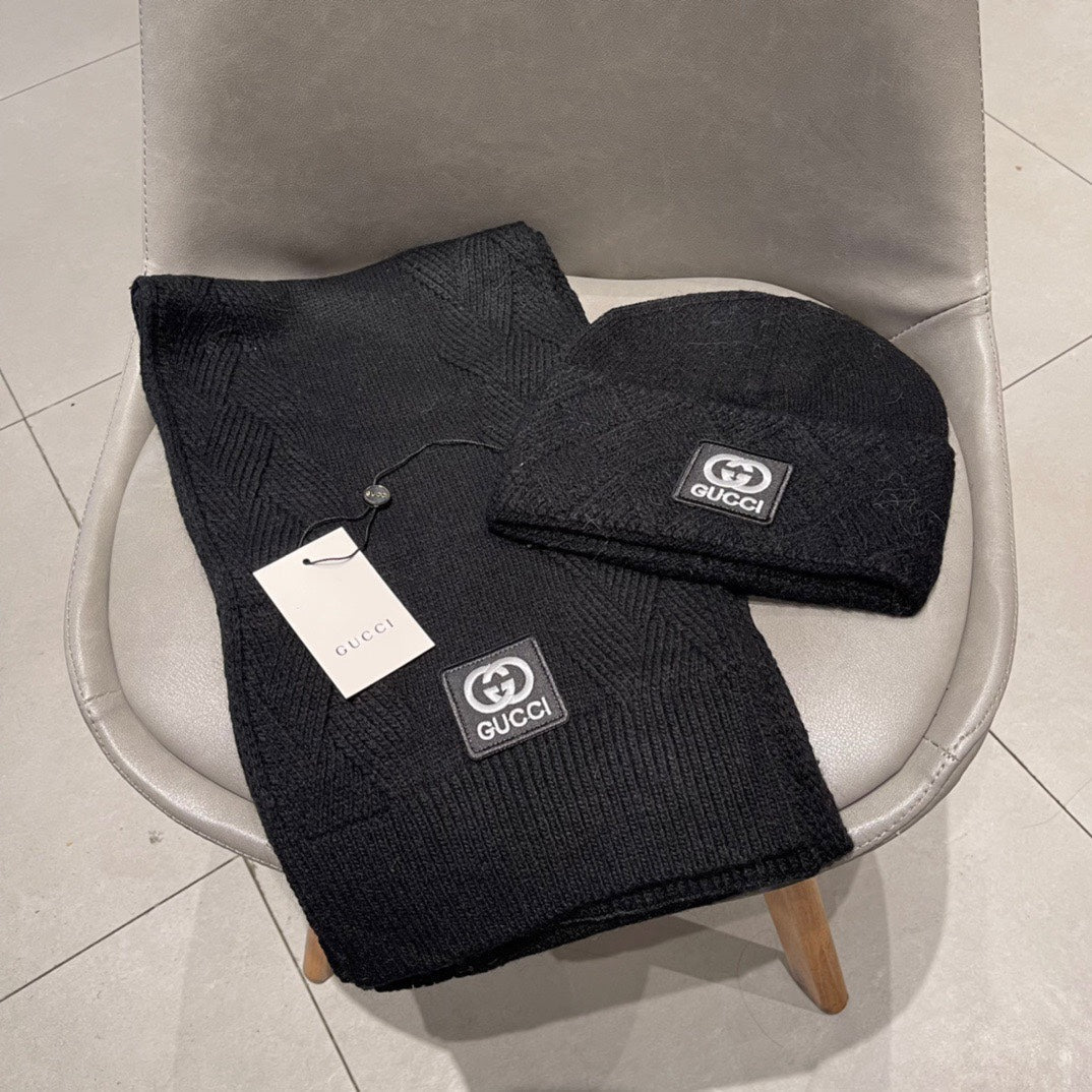 SET SCARF AND HAT IN BLACK CASHMERE AND RABBIT FUR 397374