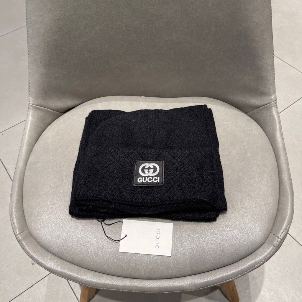 SET SCARF AND HAT IN BLACK CASHMERE AND RABBIT FUR 397374