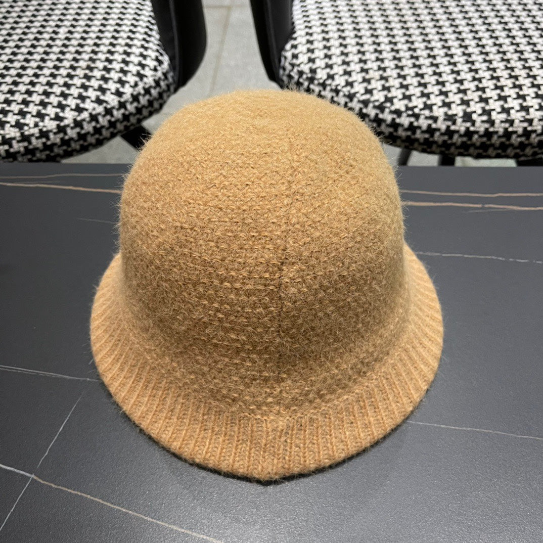 BUCKET HAT IN PEANUT BROWN WOOL PLUSH 399229