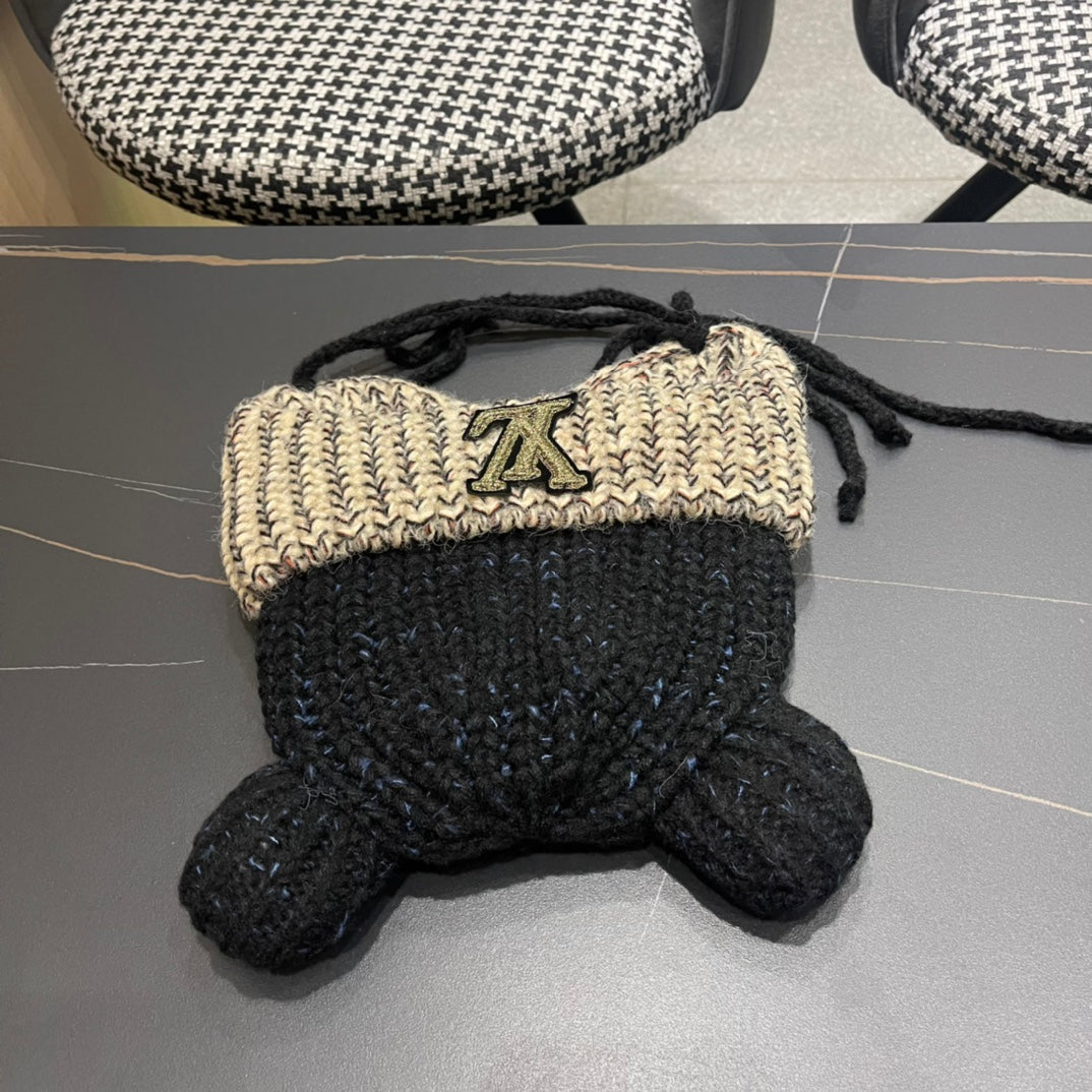 KNITTED BEANIE HAT WITH CUTE EARS IN BLACK MIX BEIGE WOOL 403483