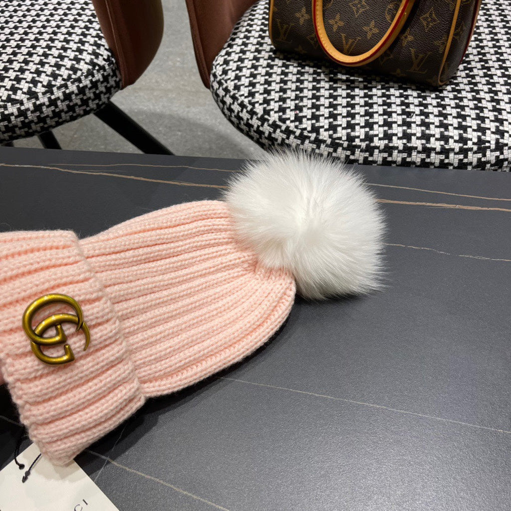 BEANIE HAT IN LIGHT PINK WOOL 403392