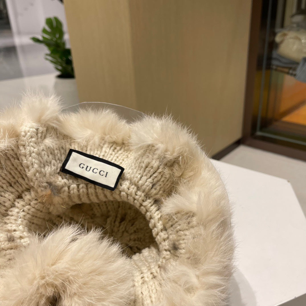 BUCKET HAT IN BROWN MIX WHITE FLEECE 412797