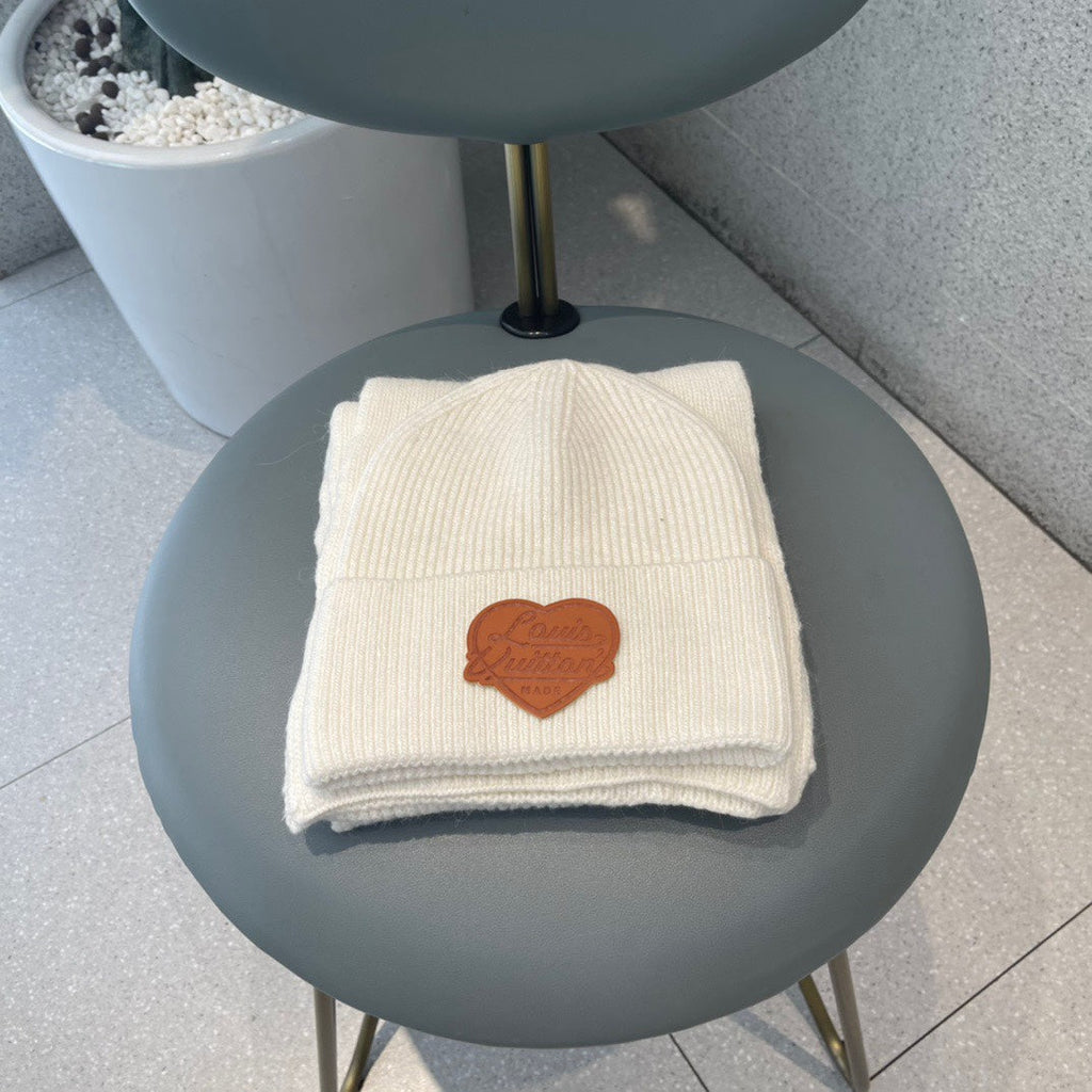 SET SCARF AND HAT IN WHITE WOOL 414795