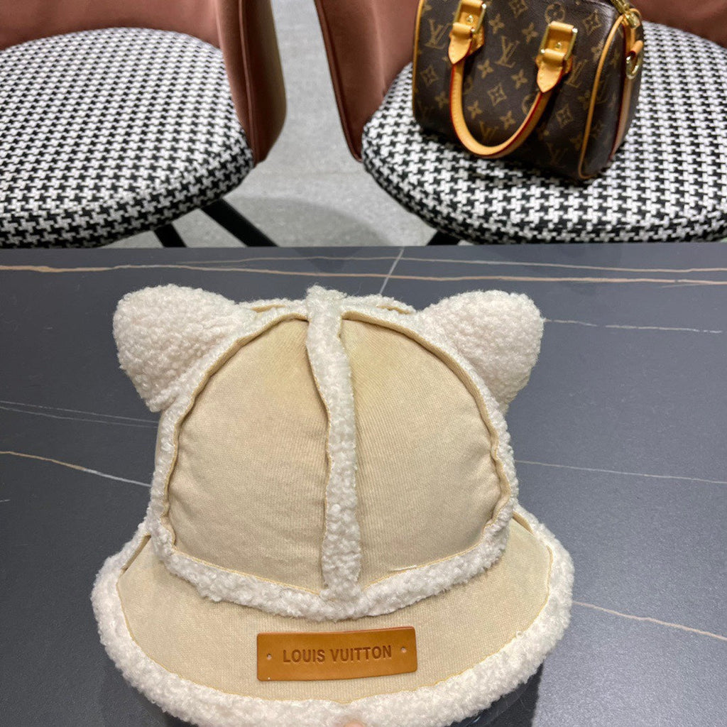 FISHERMAN HAT WITH CUTE CAT EARS IN BEIGE VELVET AND LAMB FUR 414690
