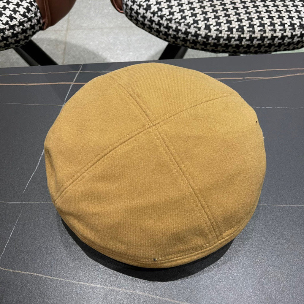 BERET HAT IN PEANUT BROWN FABRIC 419383