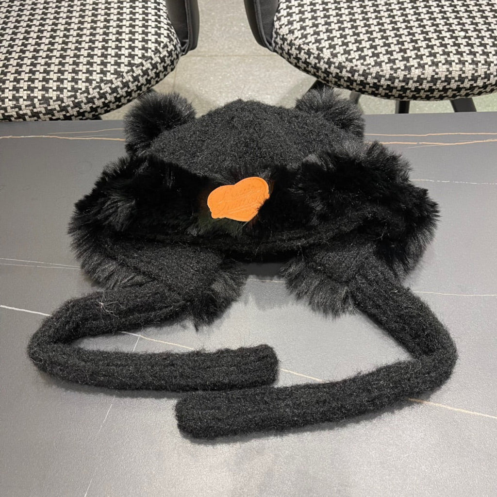 BEANIE HAT IN BLACK WOOL AND LAMB FUR 427792