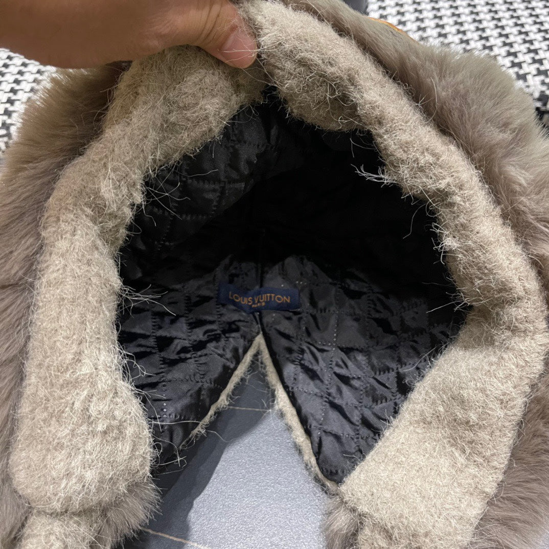 BEANIE HAT IN PARCHMENT BEIGE WOOL AND LAMB FUR 427794