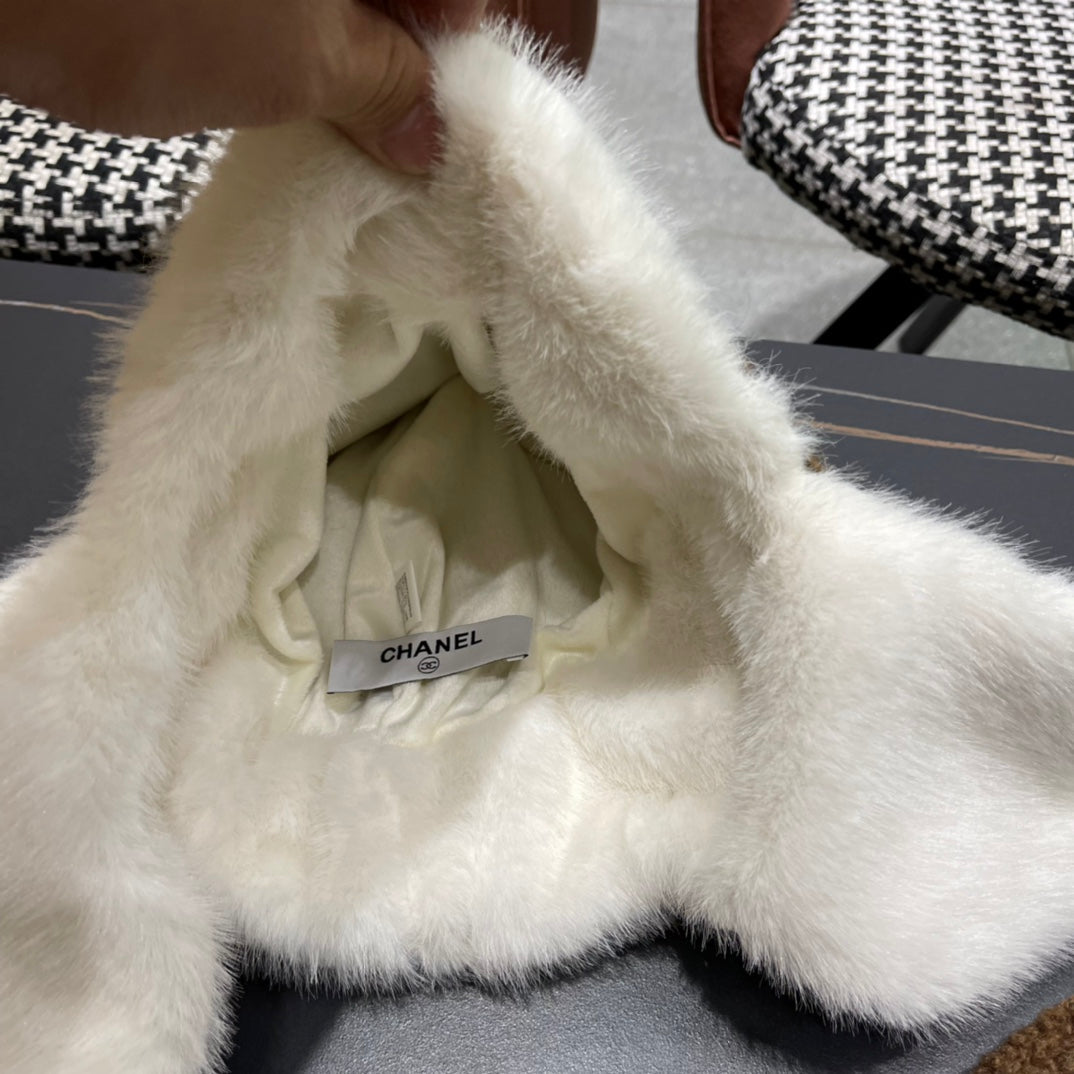 PLUSH WINTER HAT COLORFUL 431204