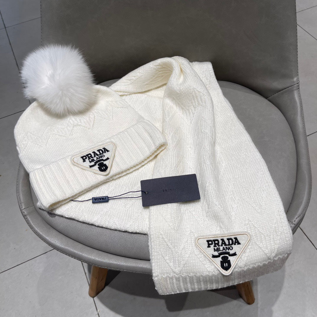SET SCARF AND HAT IN WHITE CASHMERE AND RABBIT FUR 433247