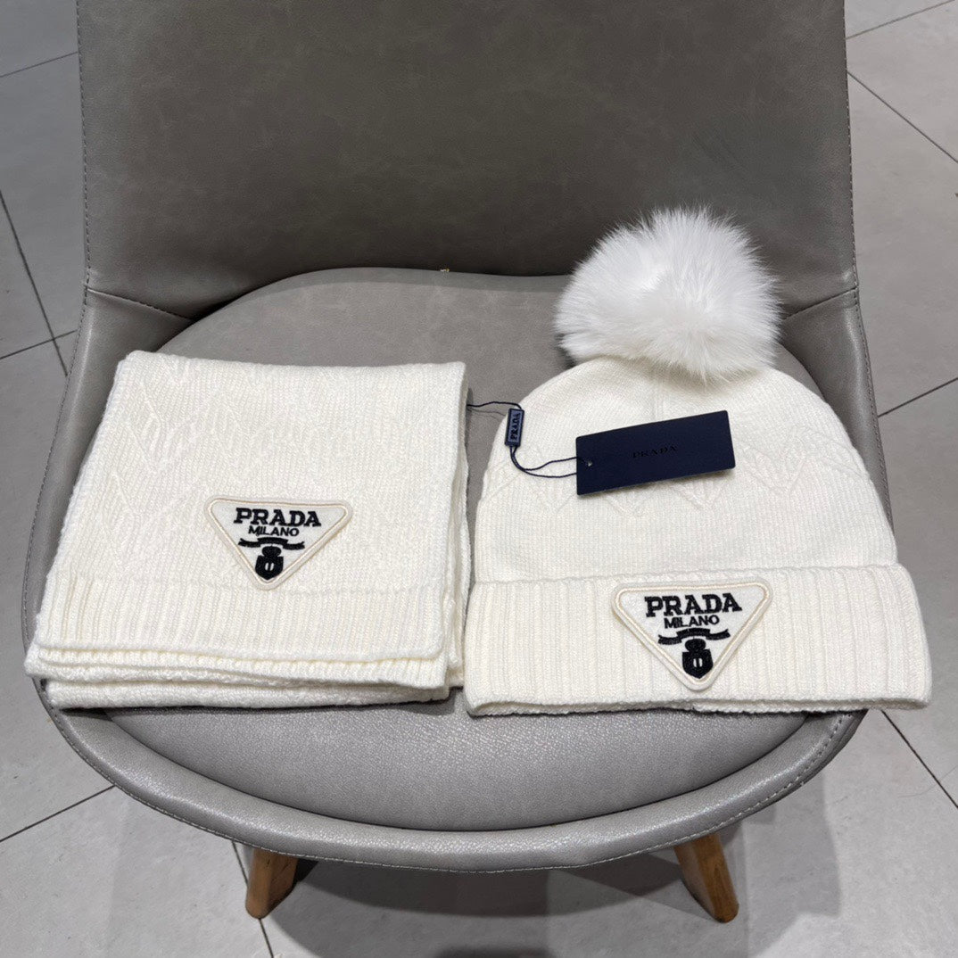 SET SCARF AND HAT IN WHITE CASHMERE AND RABBIT FUR 433247