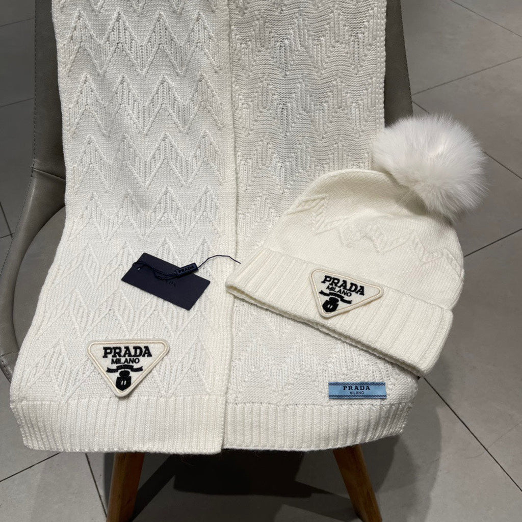 SET SCARF AND HAT IN WHITE CASHMERE AND RABBIT FUR 433247