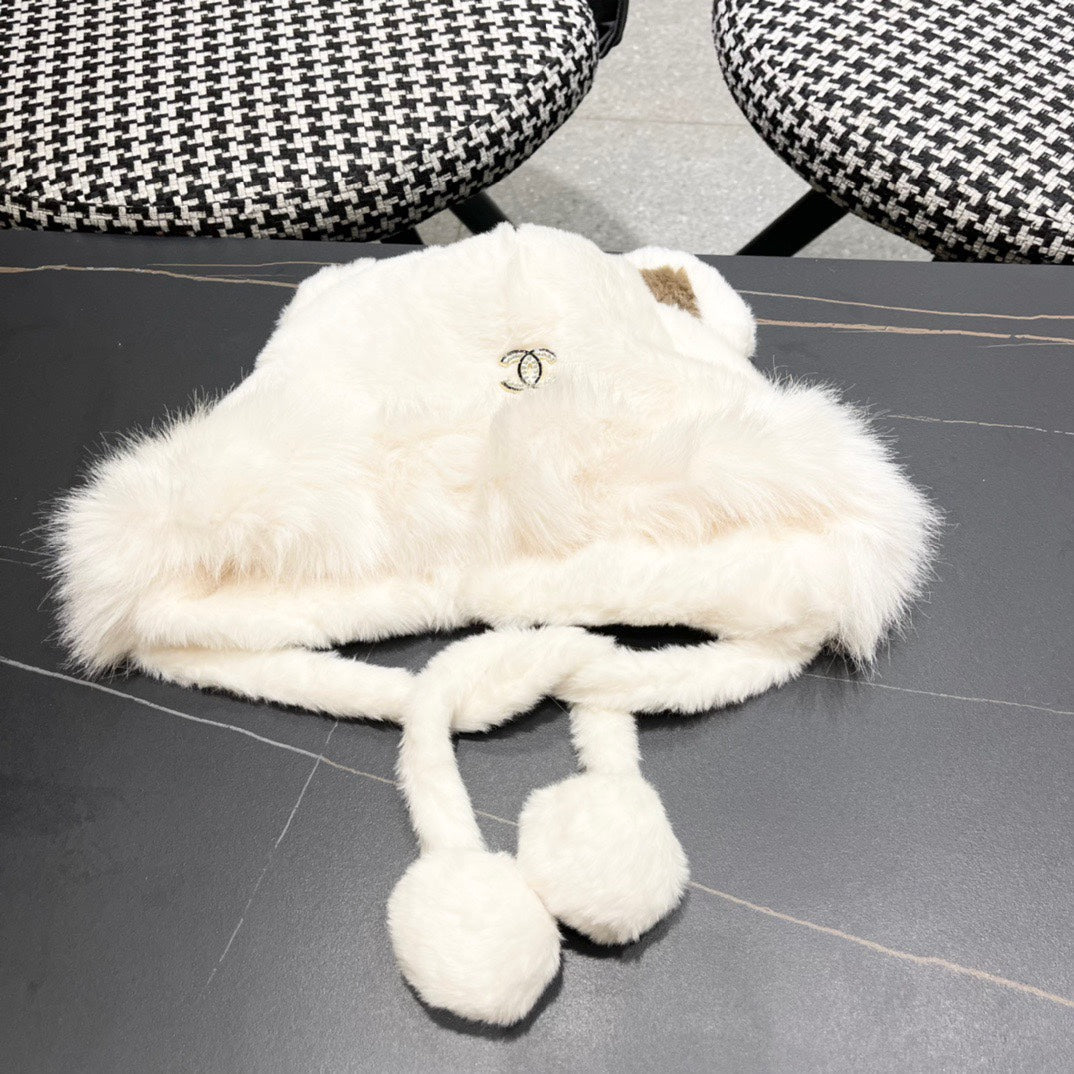 BEANIE HAT IN WHITE FLEECE AND WOOL 433166