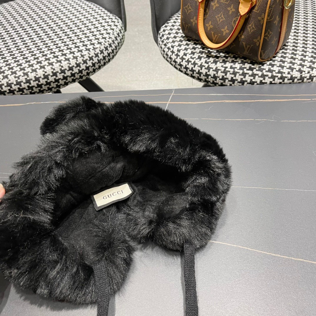 DEERSTALKER HAT IN BLACK WOOL AND FLEECE 434696