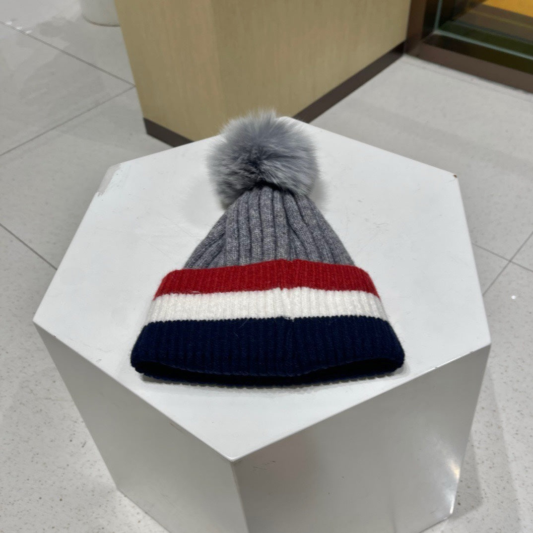 BEANIE HAT IN COLORFUL WOOL 434722