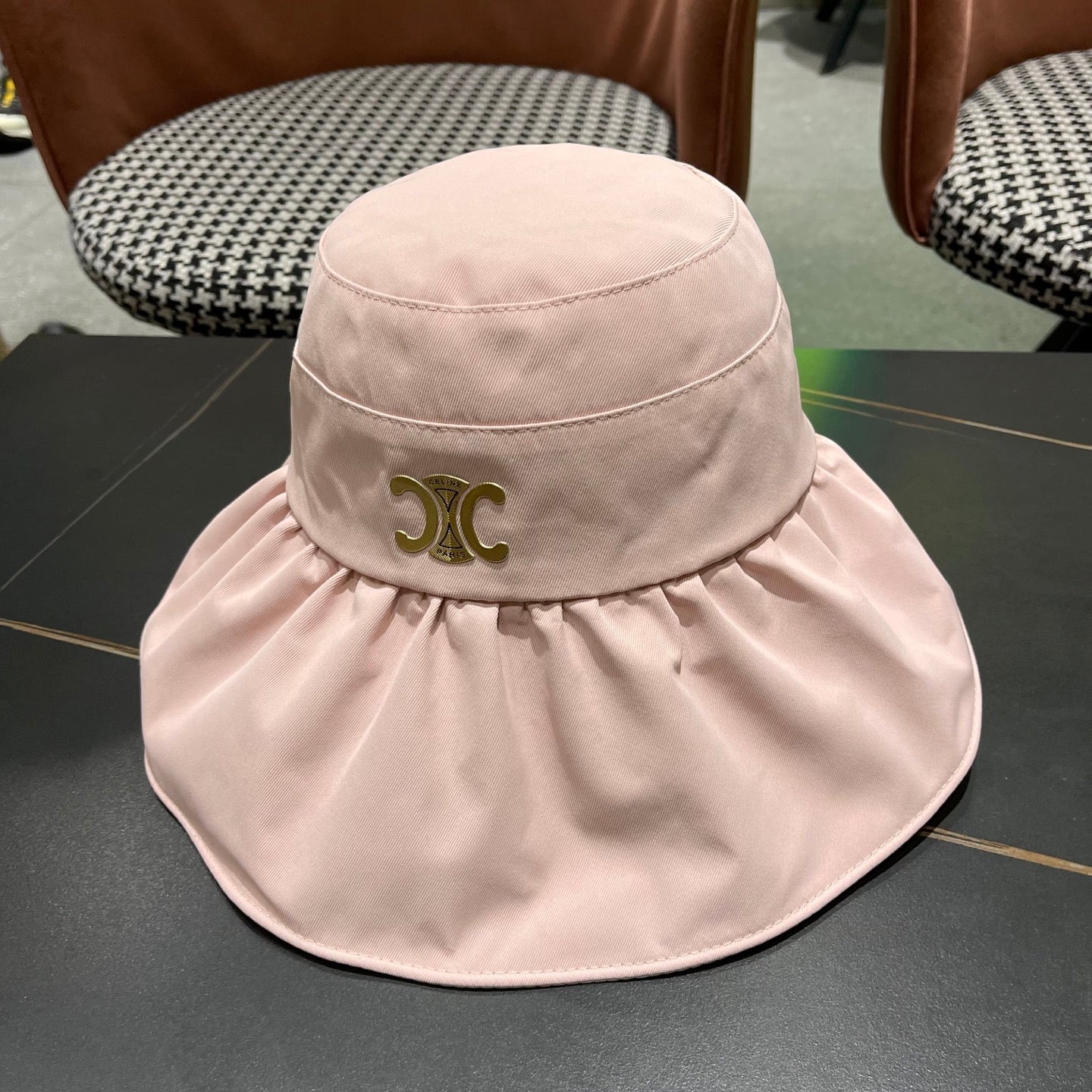 CELINE 25S BUCKET HAT 734584 IN BLUSH PINK