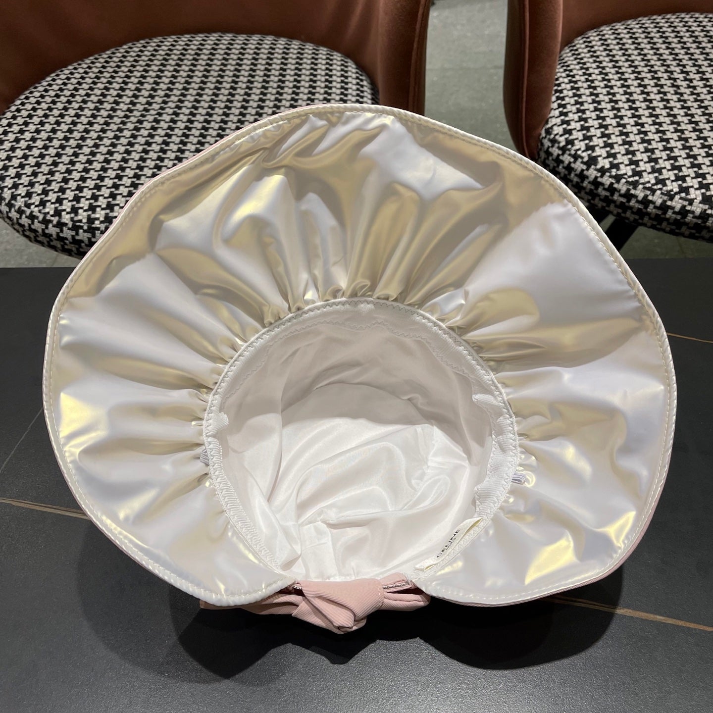 CELINE 25S BUCKET HAT 734584 IN BLUSH PINK