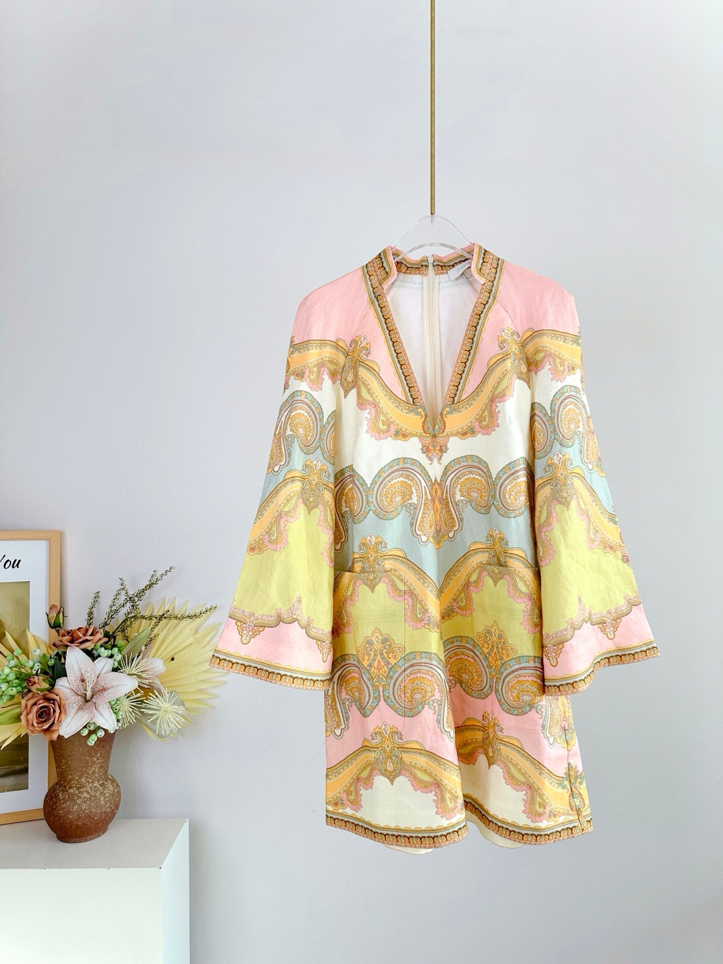 V-NECK PRINTED DRESS BACK ZIPPER