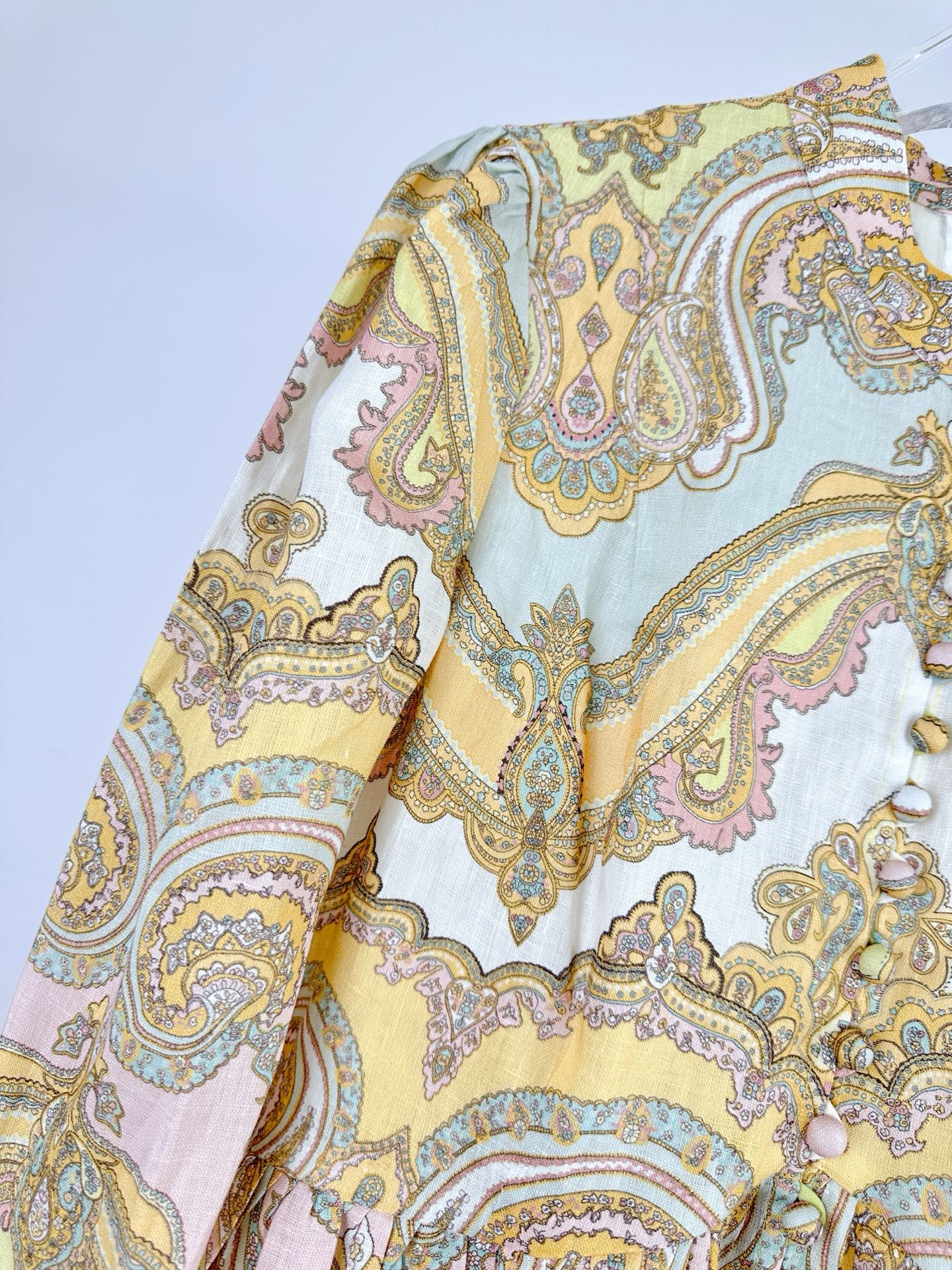 HIGH-NECK LONG-SLEEVE PRINTED DRESS IN PURPLE AND YELLOW