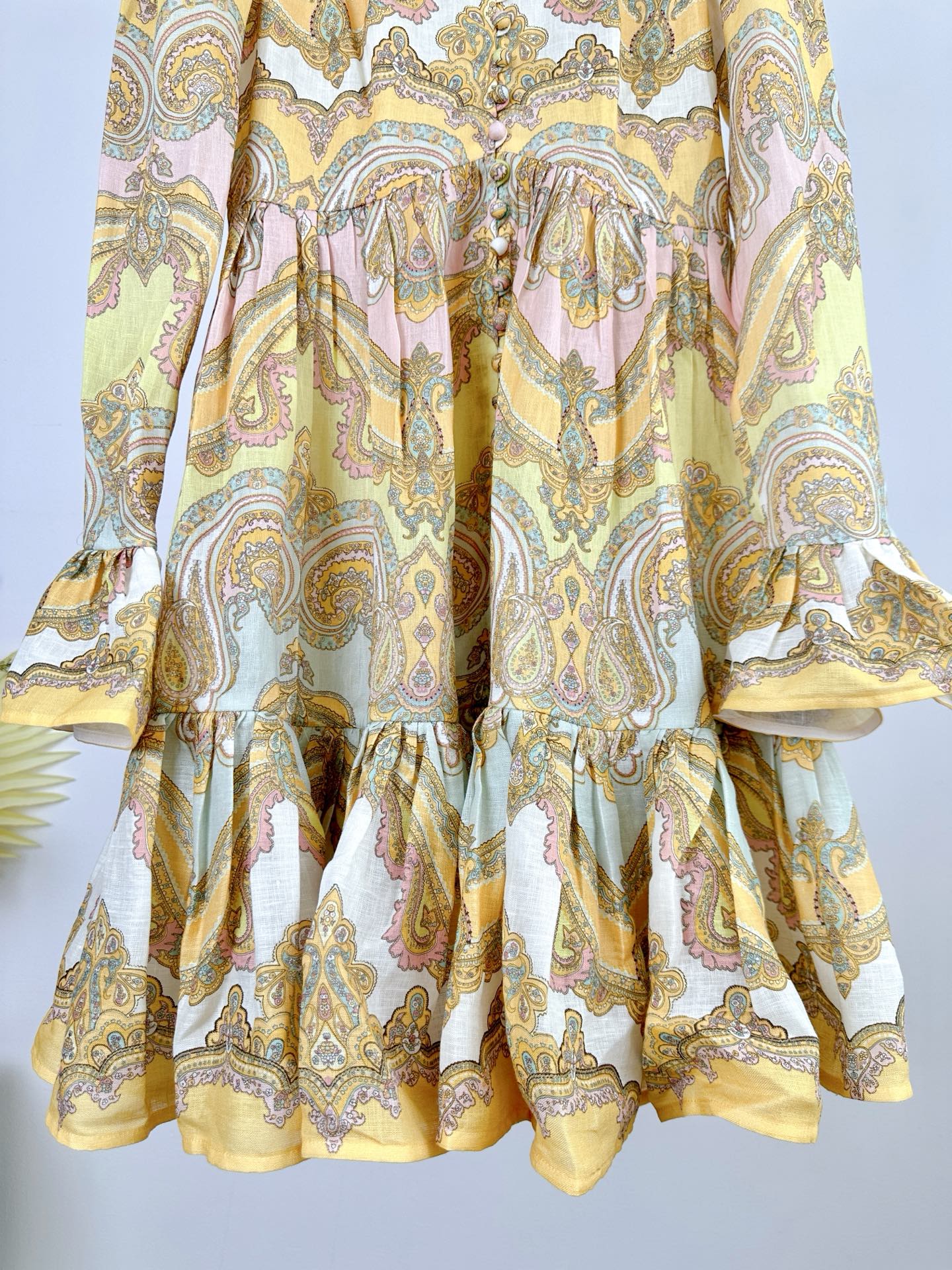 HIGH-NECK LONG-SLEEVE PRINTED DRESS IN PURPLE AND YELLOW