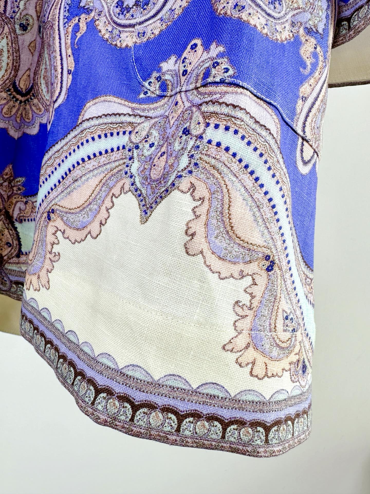 V-NECK PRINTED DRESS BACK ZIPPER