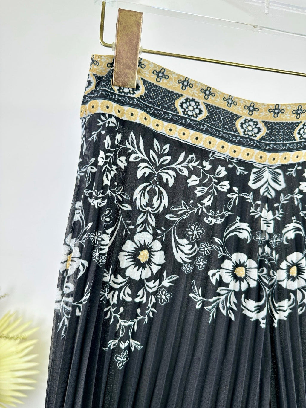 ZIMMERMANN PLEATED FLARED PANTS 270194