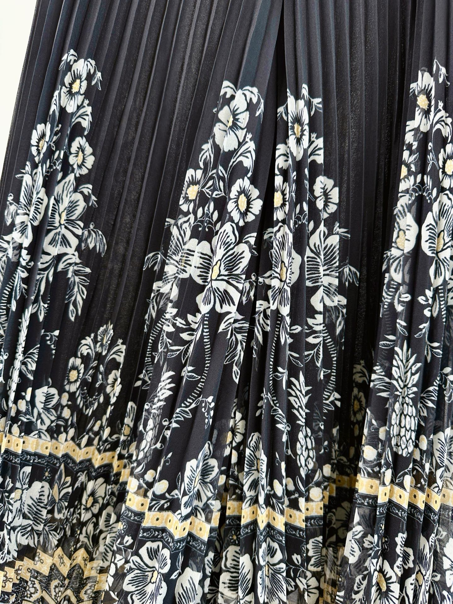 ZIMMERMANN PLEATED FLARED PANTS 270194