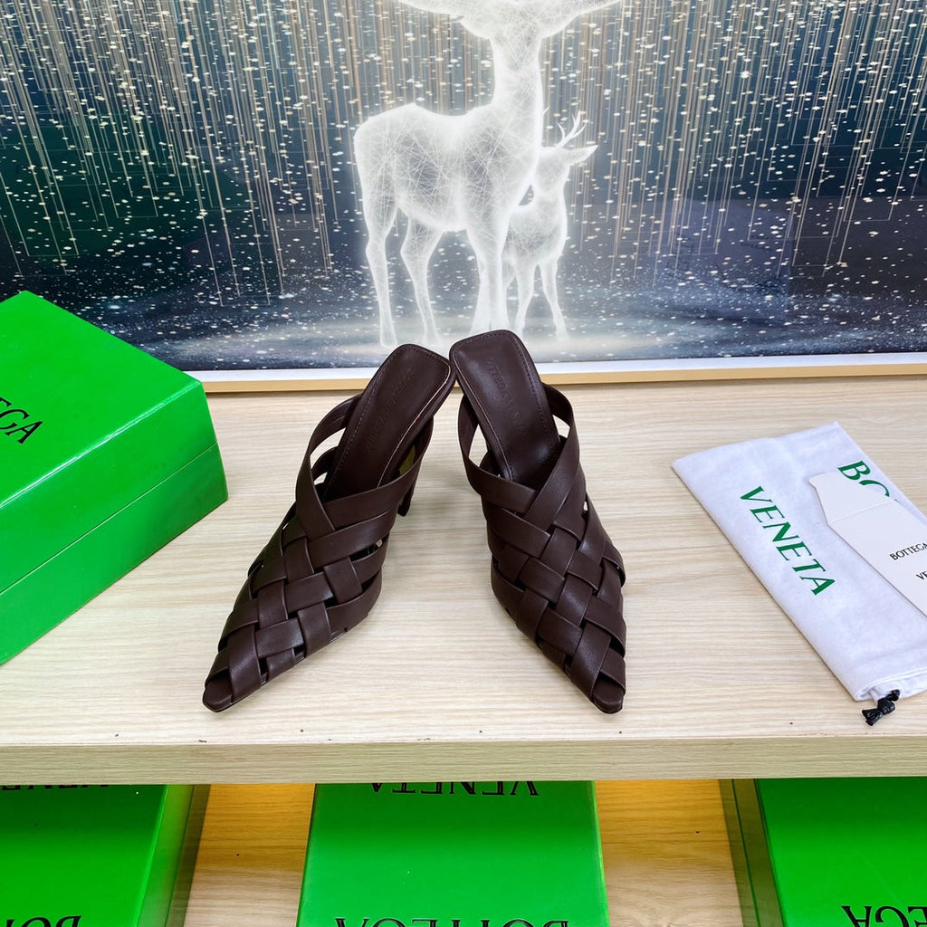 ALFIE LEATHER HIGH MULES IN CHOCOLATE BROWN CALFSKIN WITH WOVEN DESIGN