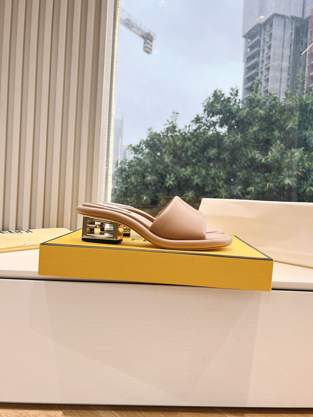 FF Baguette Slides Women 45 Nappa Leather Light Brown