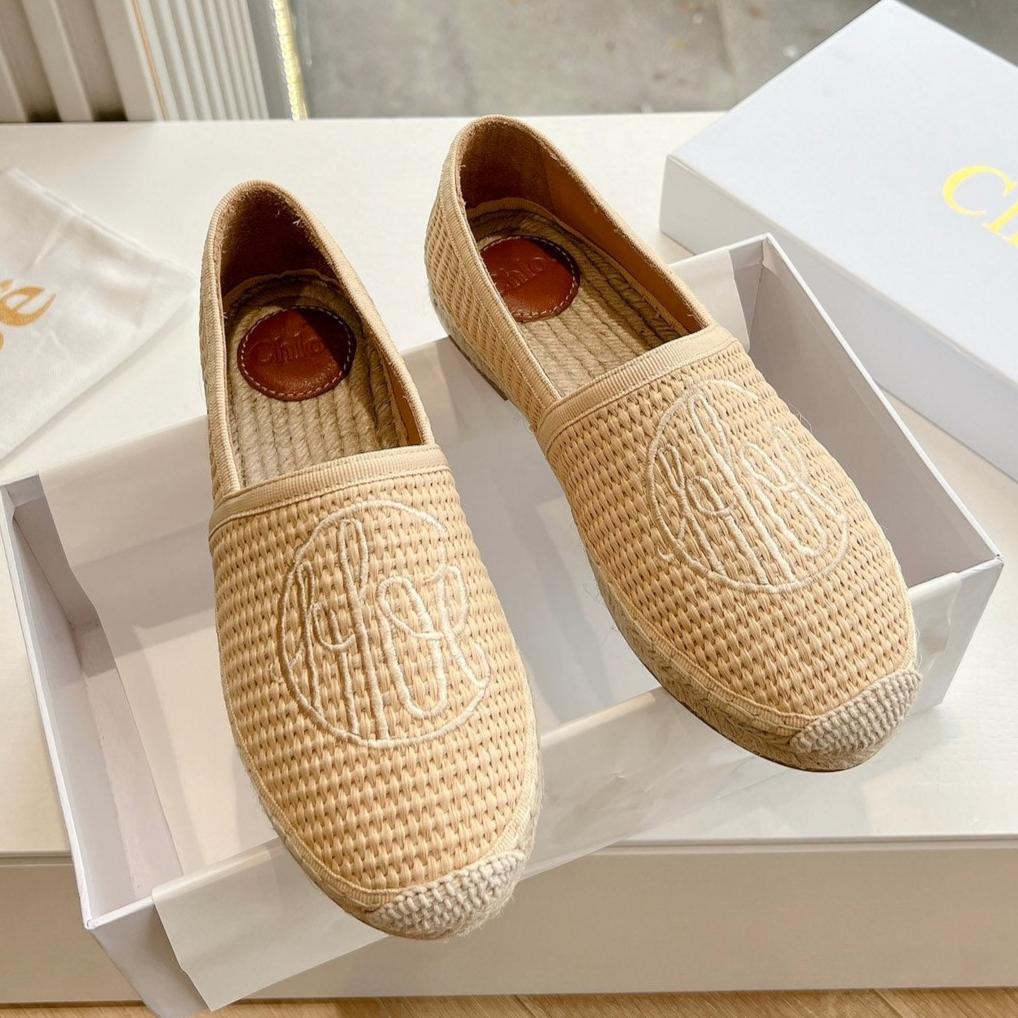 CHLOÉ WOVEN LOAFER IN TAN BEIGE RAFFIA