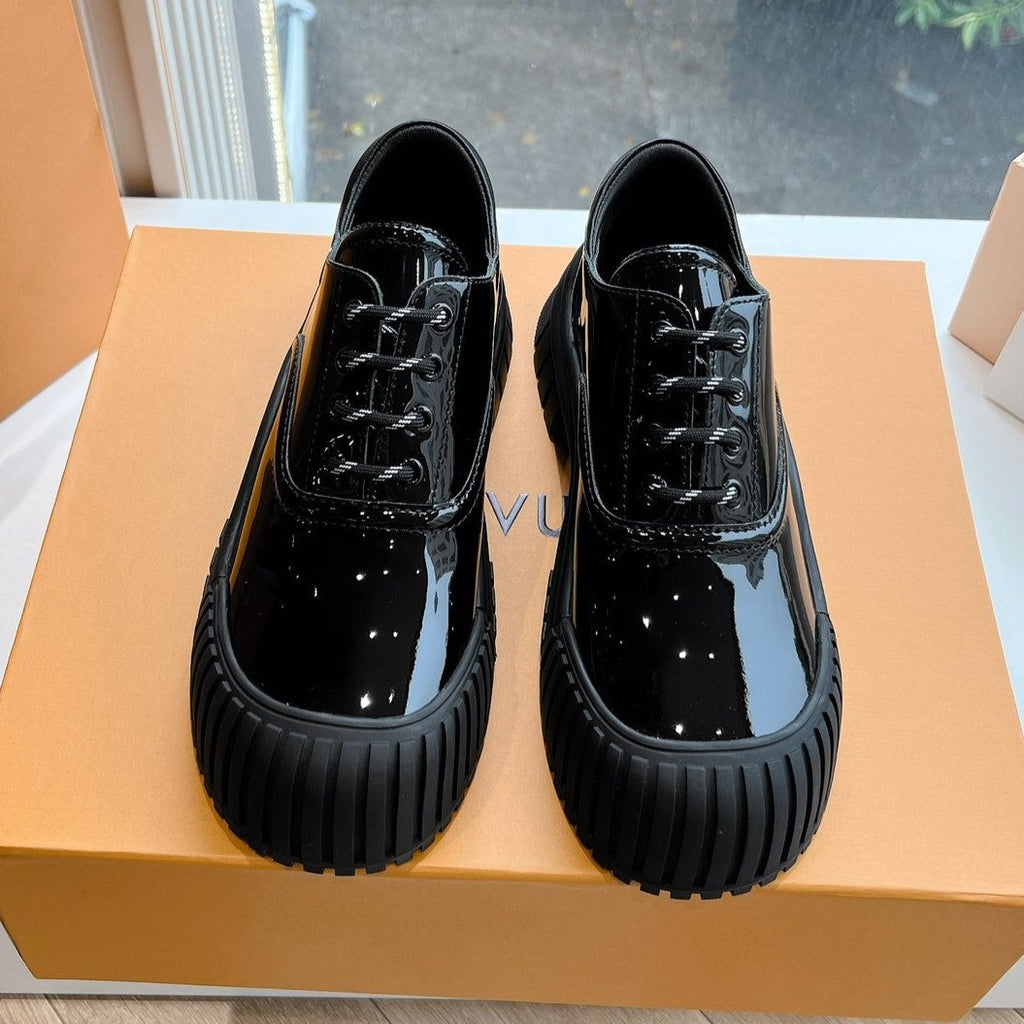 LV ARCHLIGHT SKATE SNEAKER IN BLACK GLOSSY CALFSKIN