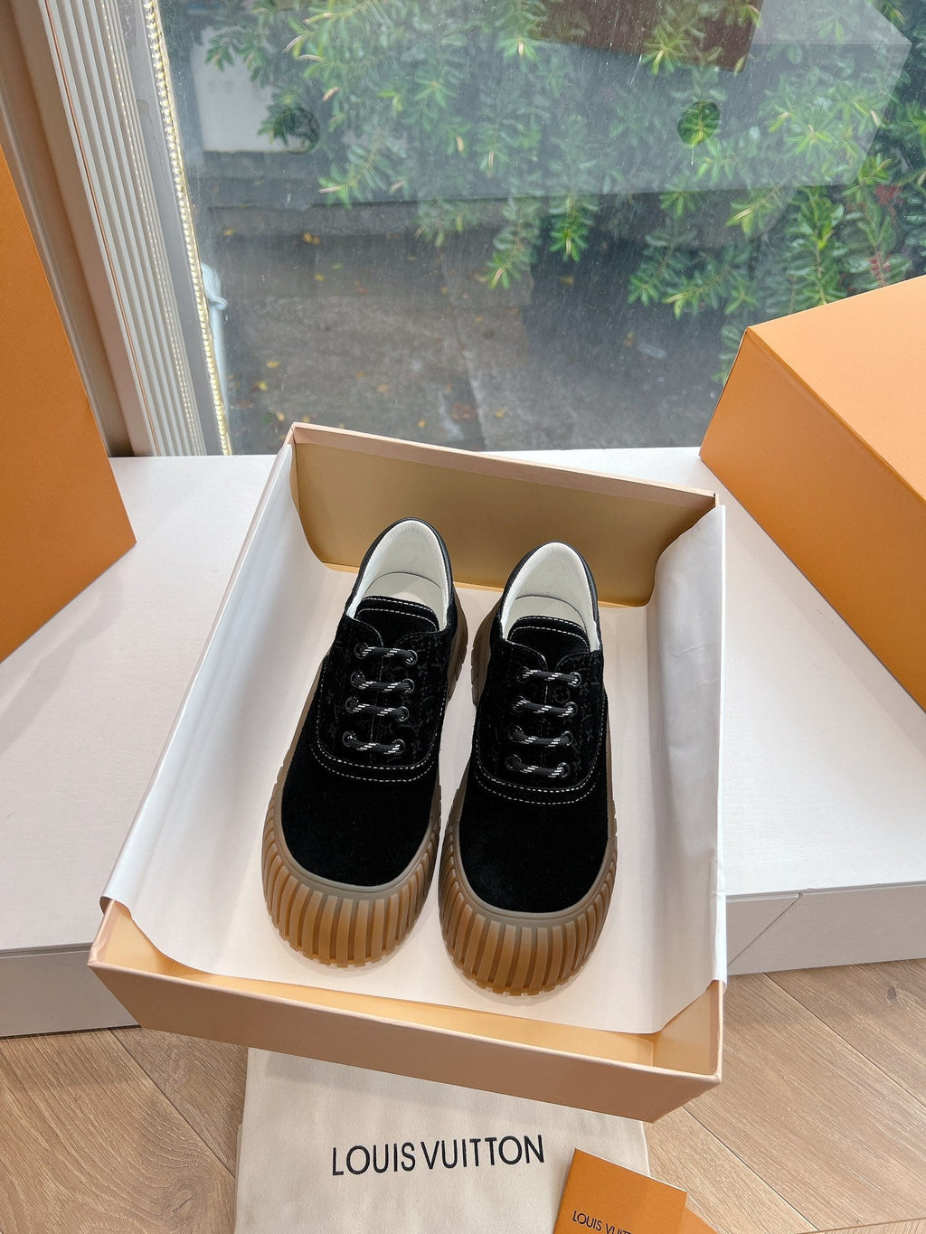 LV ARCHLIGHT SKATE SNEAKER IN BLACK EMBOSSED SUEDE