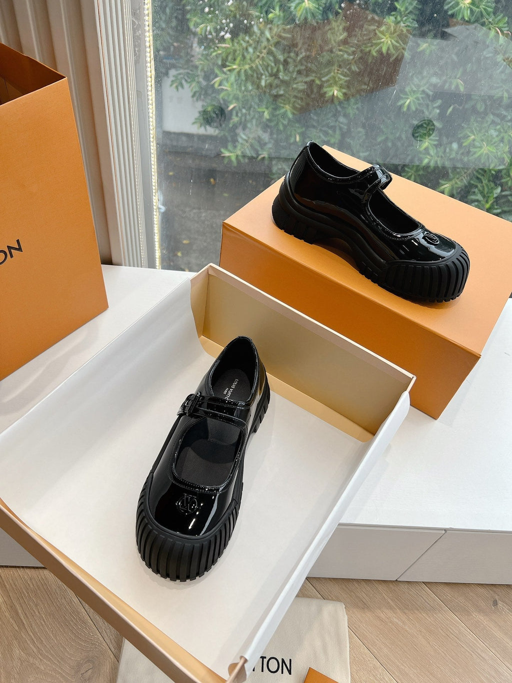 RUBY FLAT MARY JANE IN BLACK PATENT CALFSKIN