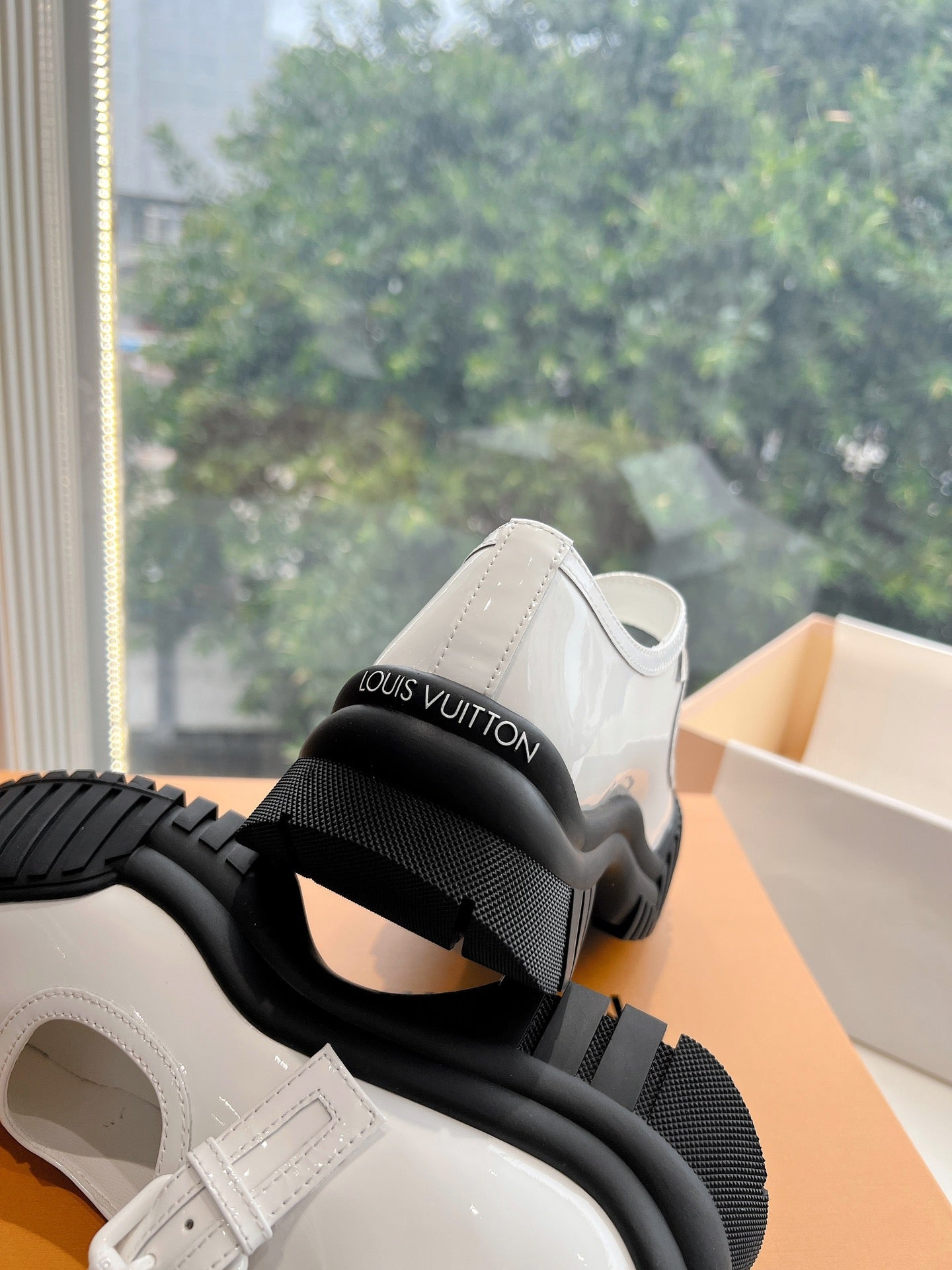 RUBY FLAT MARY JANE IN WHITE PATENT CALFSKIN