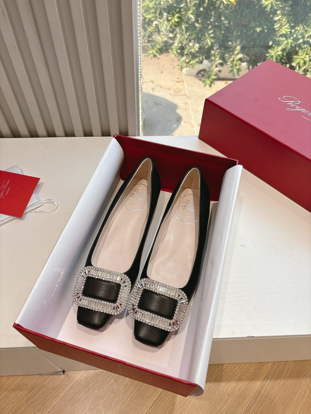 BELLE VIVIER BALLERINAS IN BLACK SMOOTH LAMBSKIN