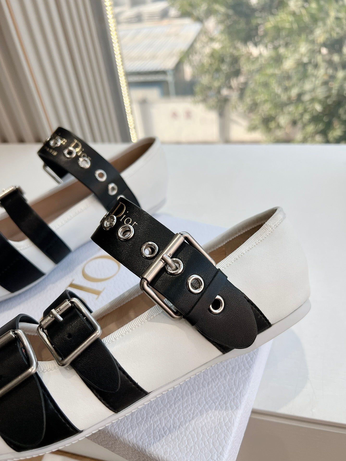 PUNK BALLET FLAT IN WHITE MIX BLACK SUPPLE CALFSKIN