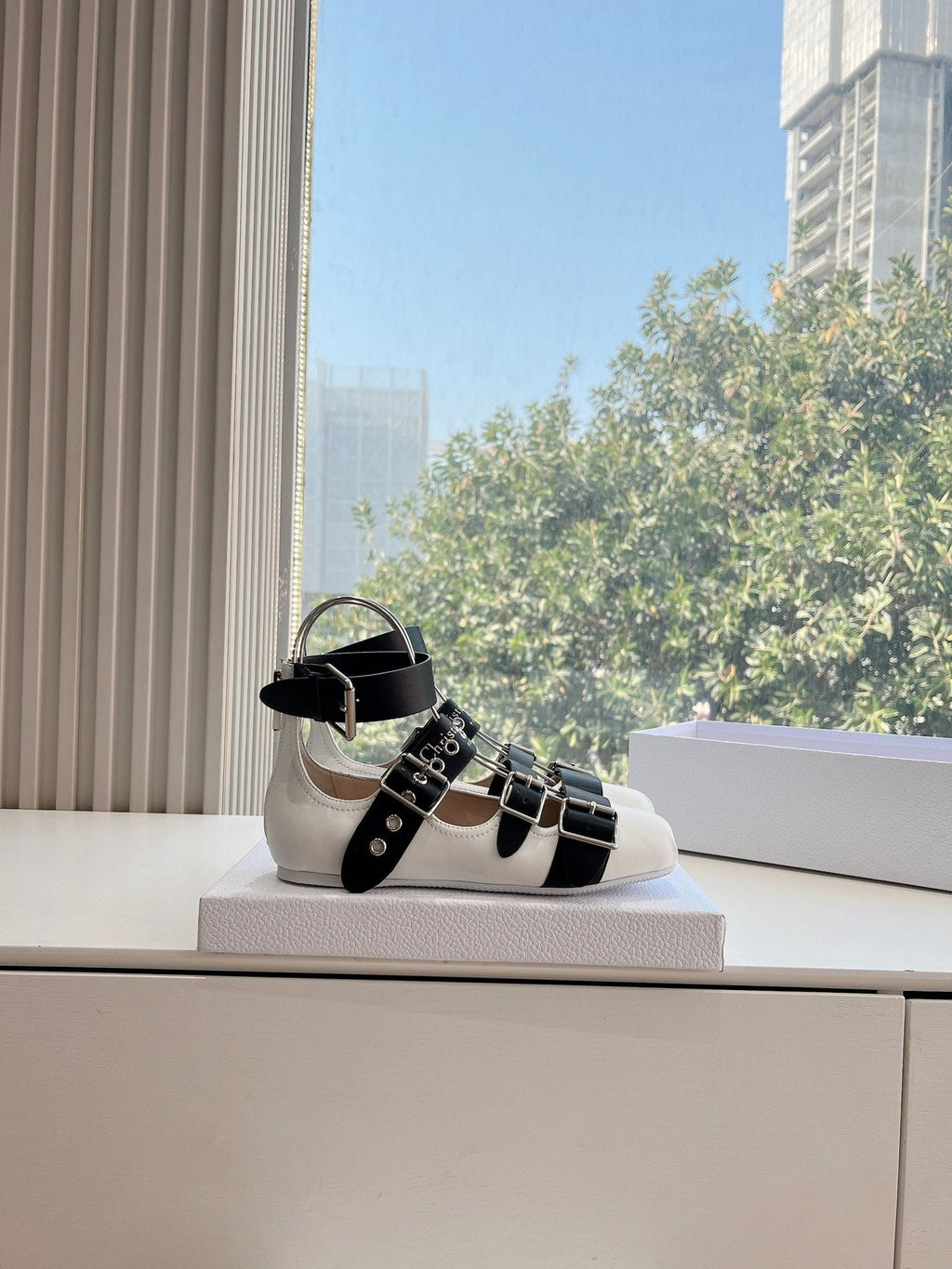 PUNK BALLET FLAT IN WHITE MIX BLACK CALFSKIN