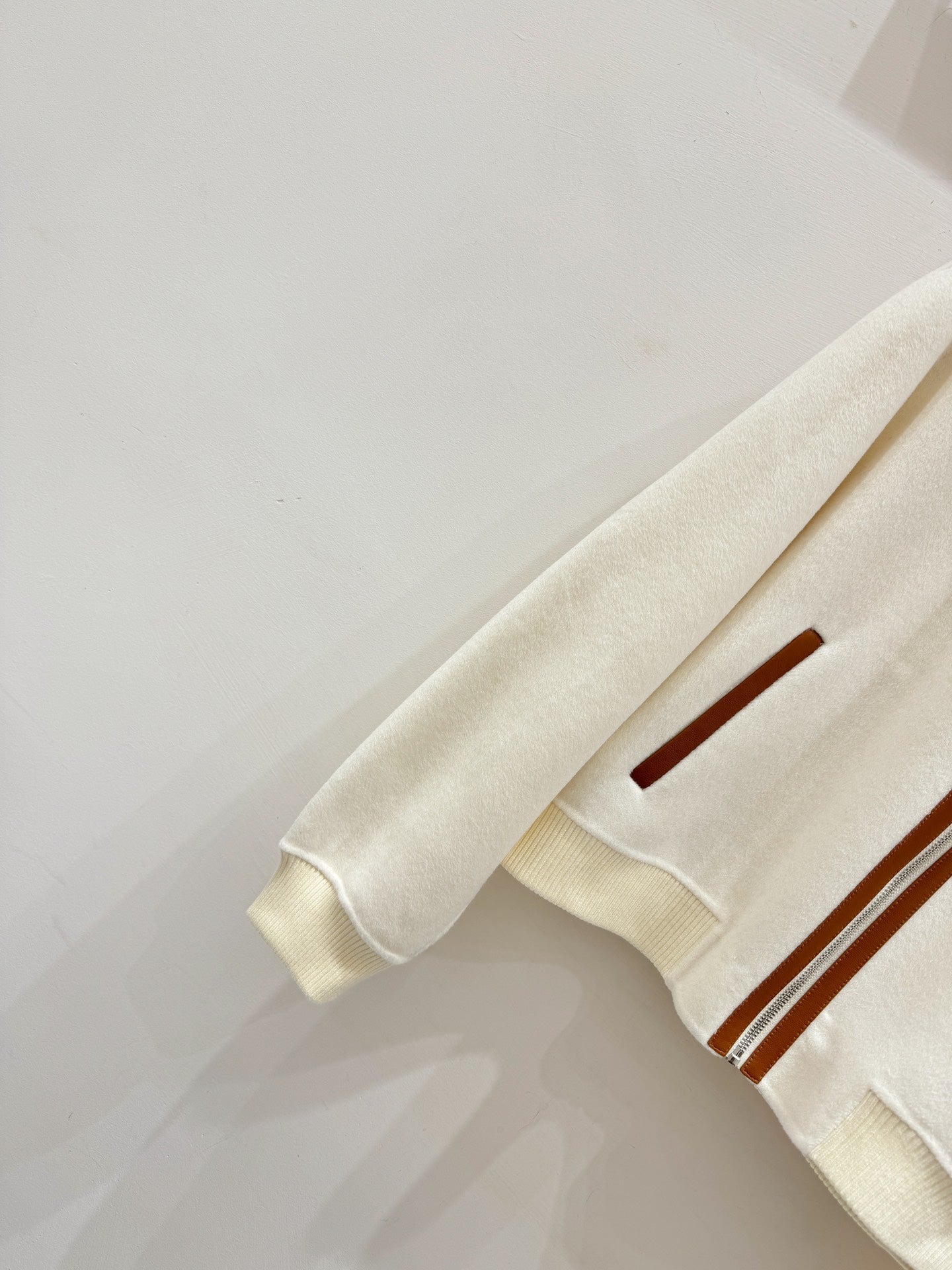 HERMES 25S CASHMERE COAT WITH SHEARLING COLLAR 253