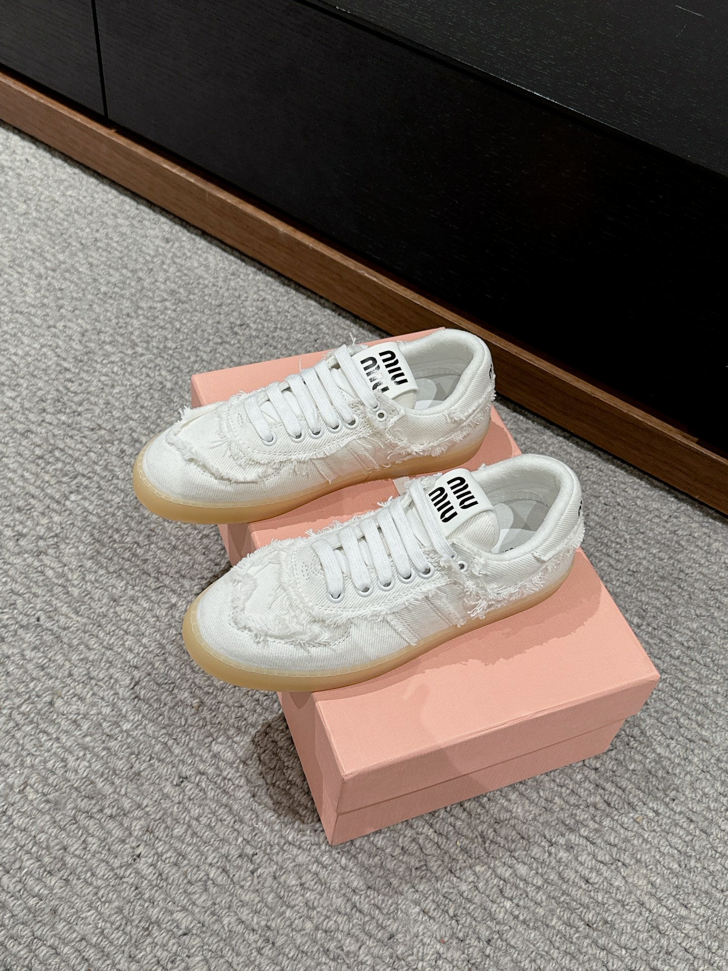 Dexun Sneaker White Canvas