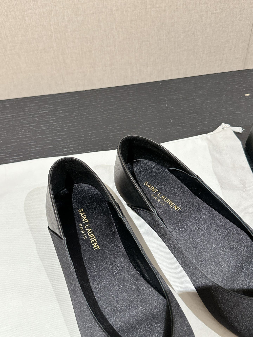 SL NOUR POINTED TOE BALLET BLACK SATIN